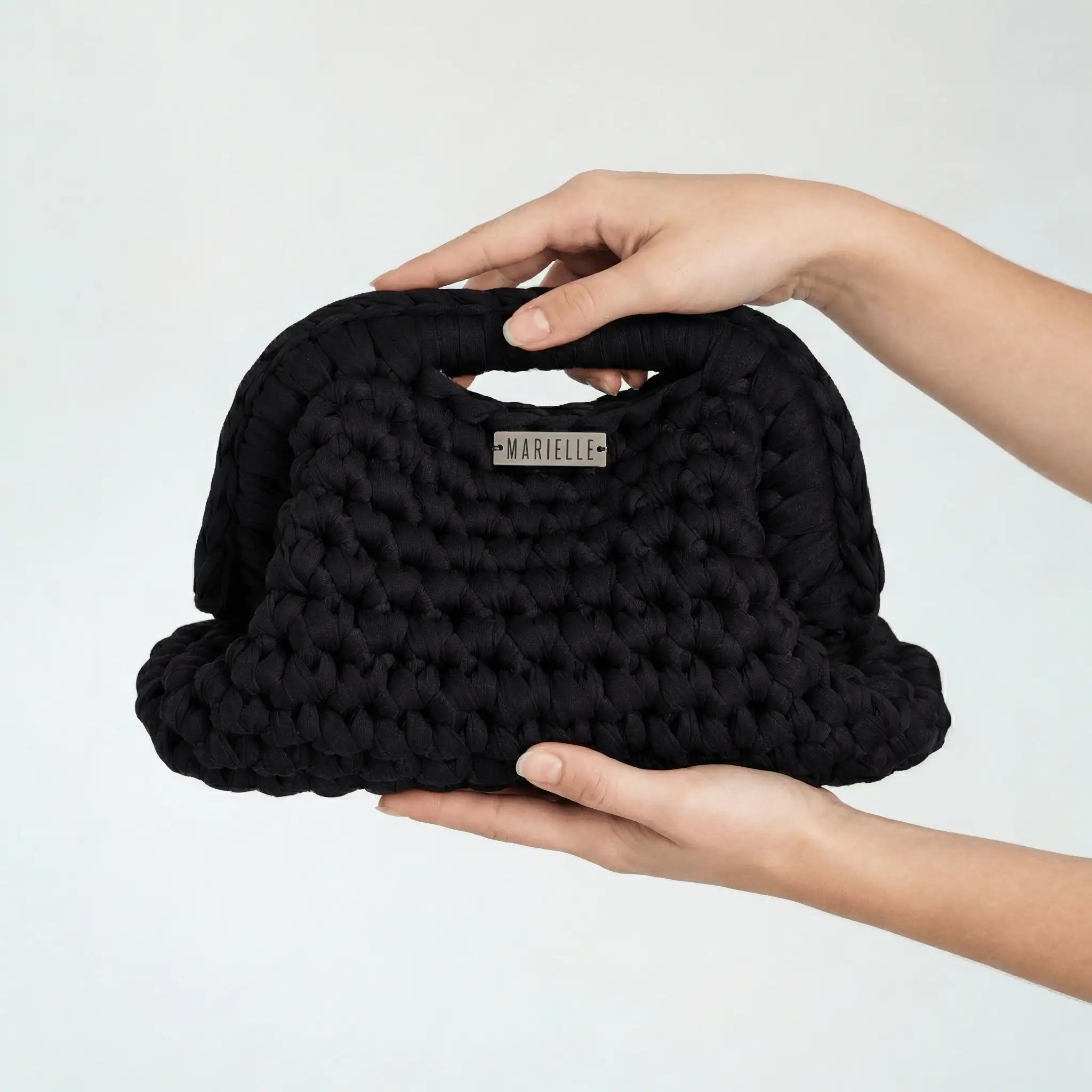 The Clutch (Black)