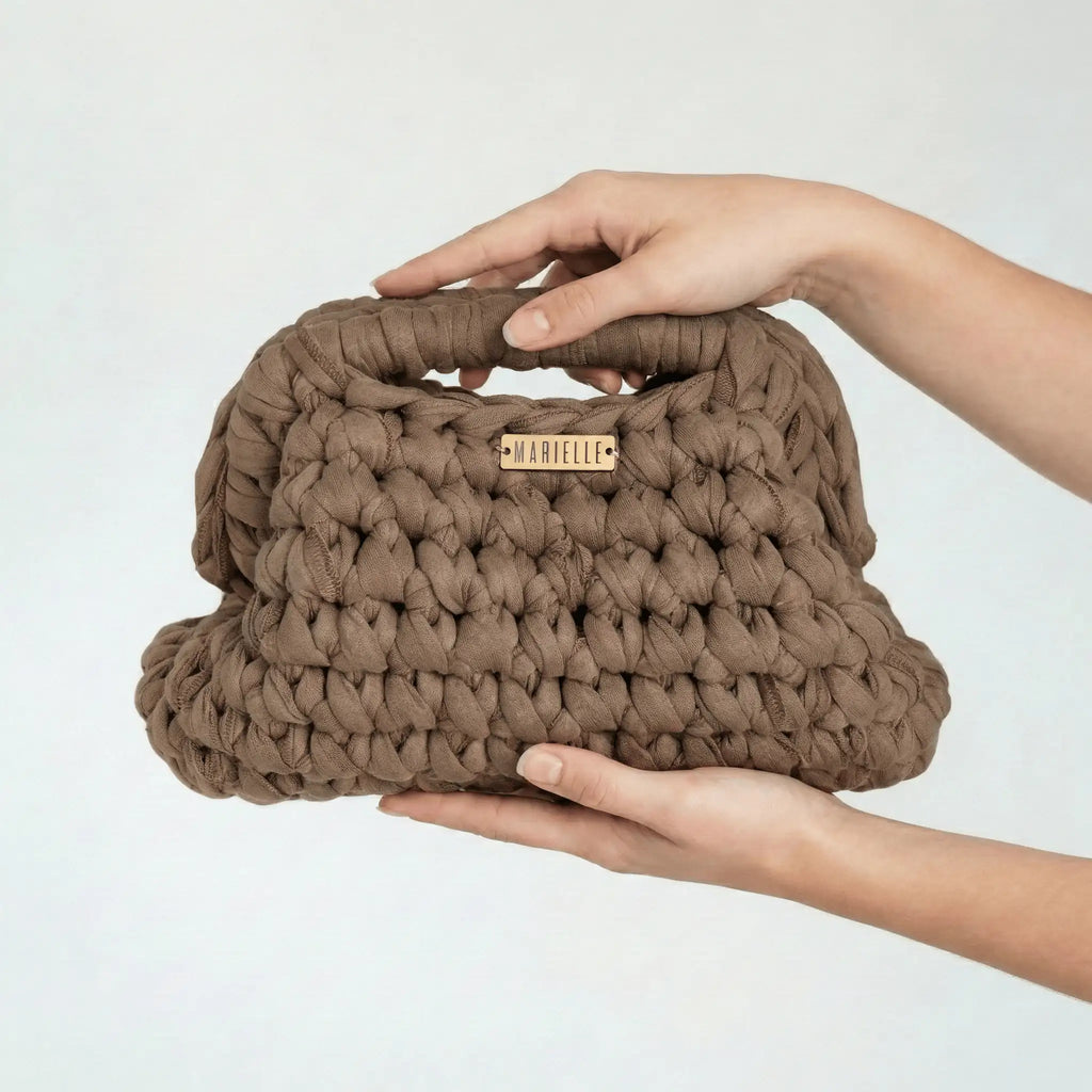 The Clutch (Hazelnut)