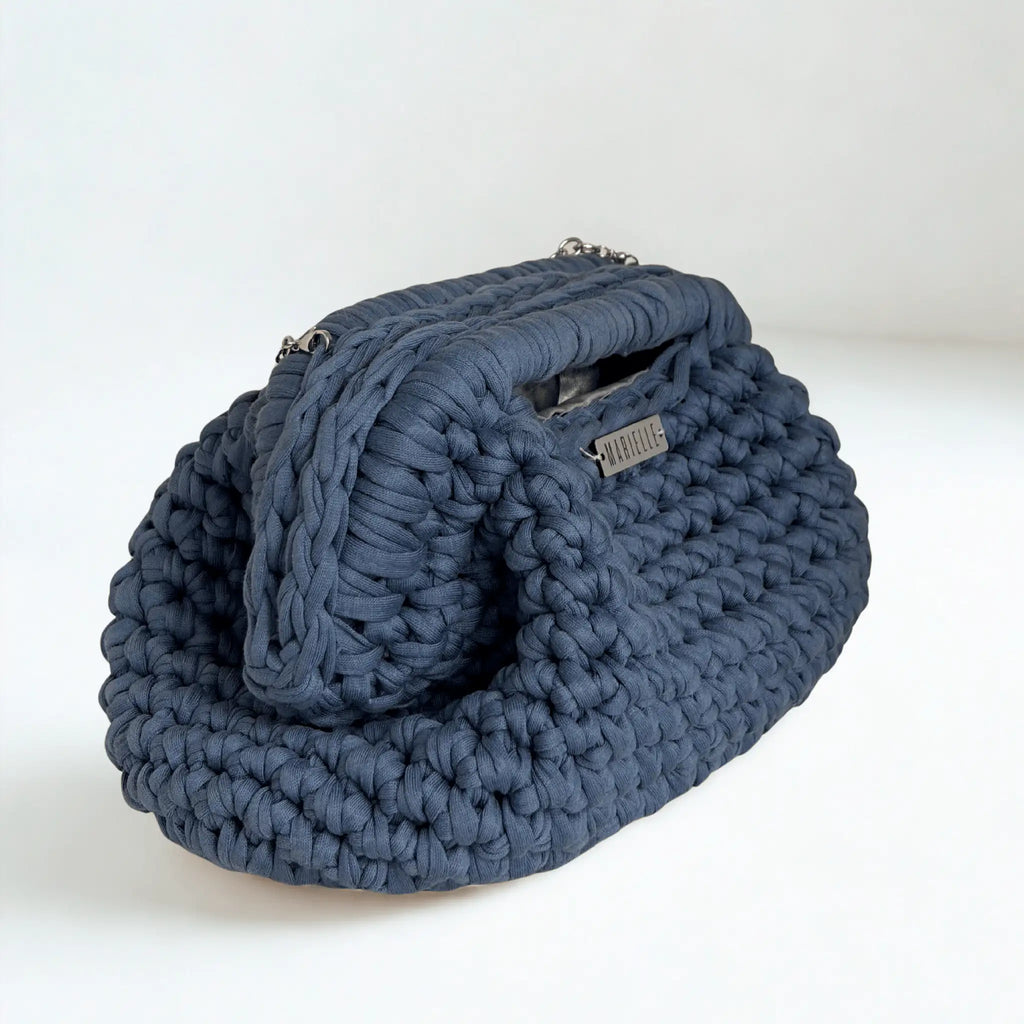 The Clutch (Navy)